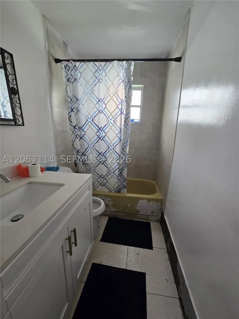 3735 NW 116th Terrace Coral Springs FL 33065
