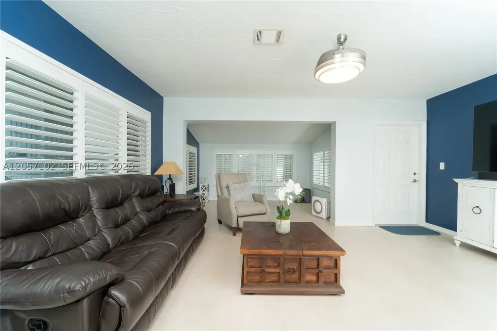 2631 Thomas Street Hollywood FL 33020