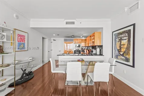 6799 Collins Avenue Miami Beach FL 33141