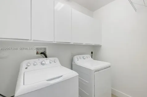 10471 NW 66th Street Doral FL 33178