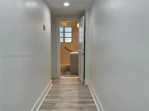 1520 SW 10th Street Miami FL 33135