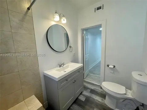 1520 SW 10th Street Miami FL 33135