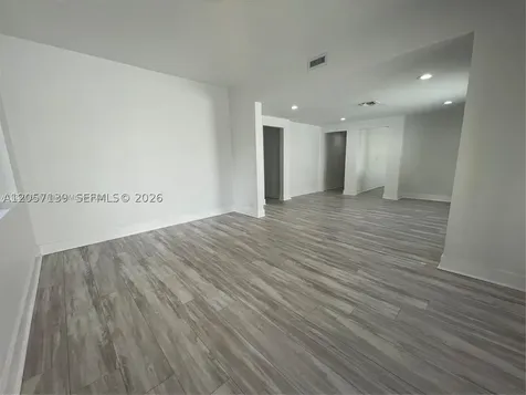 1520 SW 10th Street Miami FL 33135
