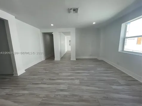 1520 SW 10th Street Miami FL 33135