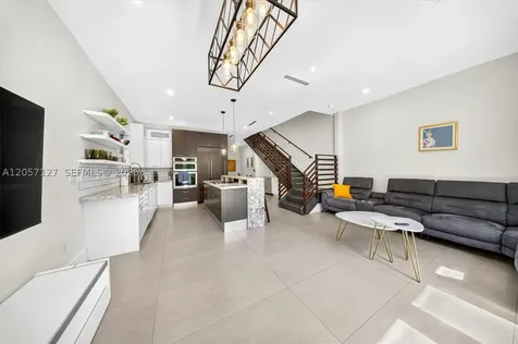 3059 Carter Street Miami FL 33133