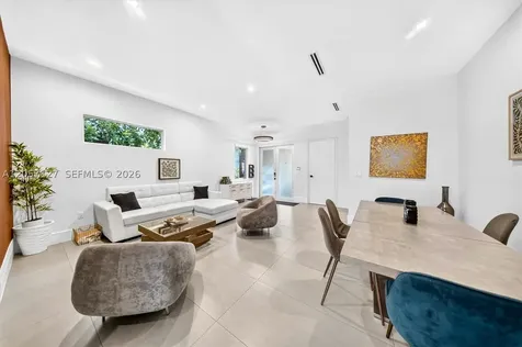 3059 Carter Street Miami FL 33133
