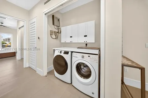 3059 Carter Street Miami FL 33133