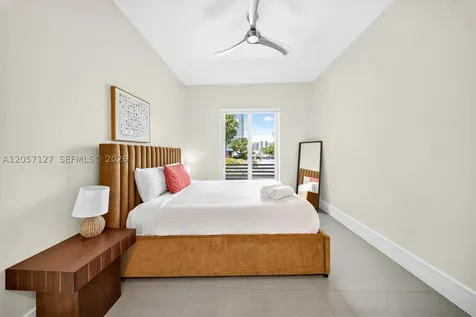 3059 Carter Street Miami FL 33133