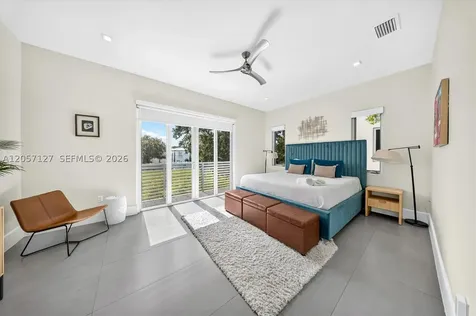 3059 Carter Street Miami FL 33133