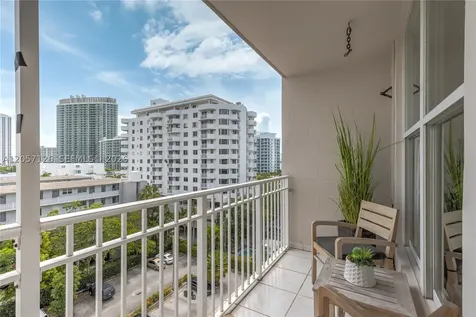 1300 Lincoln Road Miami Beach FL 33139