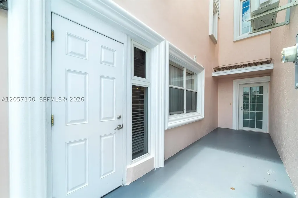 4521 NE 21st Avenue Fort Lauderdale FL 33308
