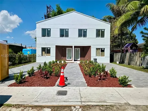 1629 NW 40th Street Miami FL 33142