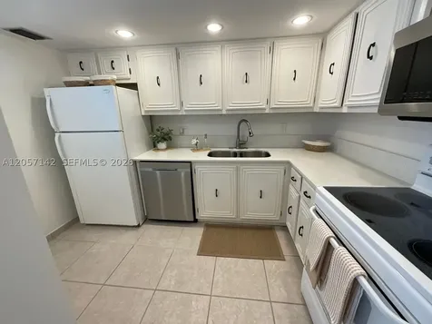 200 SE 15th Road Miami FL 33129