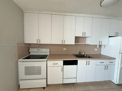 5313 Collins Avenue Miami Beach FL 33140