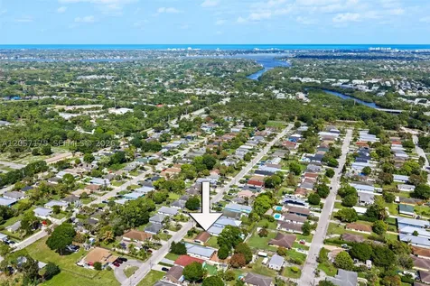 6894 3rd Street Jupiter FL 33458
