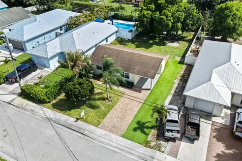 6894 3rd Street Jupiter FL 33458
