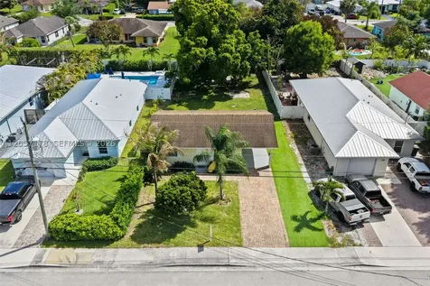 6894 3rd Street Jupiter FL 33458