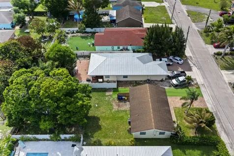 6894 3rd Street Jupiter FL 33458
