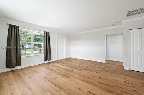 6894 3rd Street Jupiter FL 33458