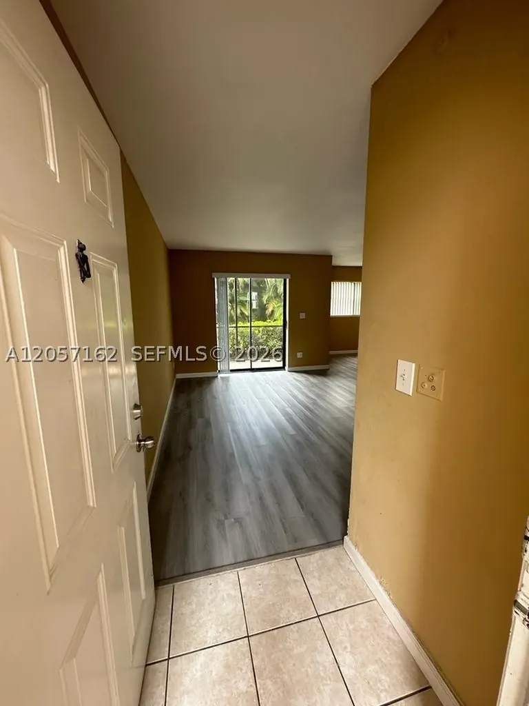 4047 NW 87th Avenue Sunrise FL 33351