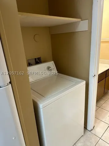 4047 NW 87th Avenue Sunrise FL 33351