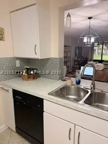 140 SW 96th Terrace Plantation FL 33324