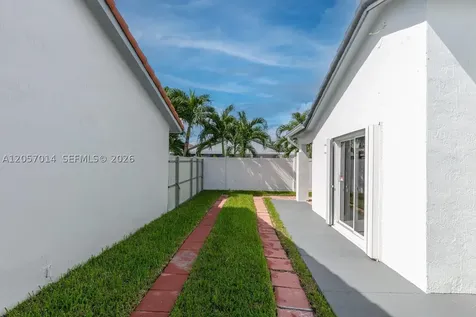 1938 SW 137th Court Miami FL 33175