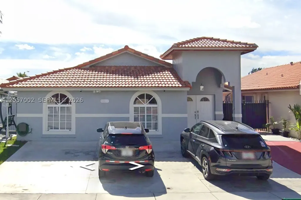 8864 NW 110th Street Hialeah Gardens FL 33018