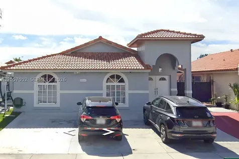 8864 NW 110th Street Hialeah Gardens FL 33018