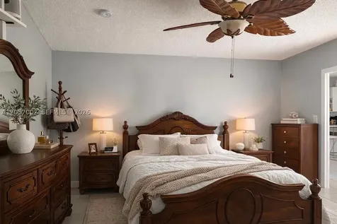 8864 NW 110th Street Hialeah Gardens FL 33018