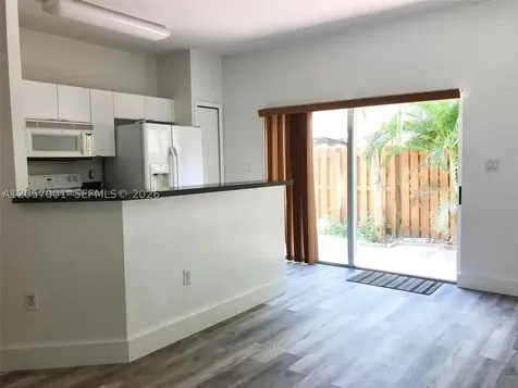 8527 NW 108th Avenue Doral FL 33178