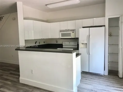 8527 NW 108th Avenue Doral FL 33178