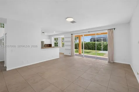 498 Cambridge Lane Weston FL 33326