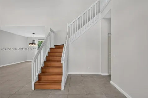 498 Cambridge Lane Weston FL 33326