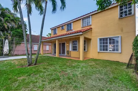 498 Cambridge Lane Weston FL 33326
