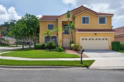 498 Cambridge Lane Weston FL 33326