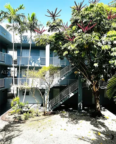 6195 W 18th Avenue Hialeah FL 33012