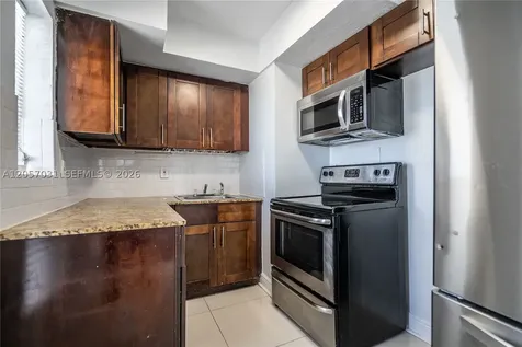 7931 East Drive North Bay Village FL 33141