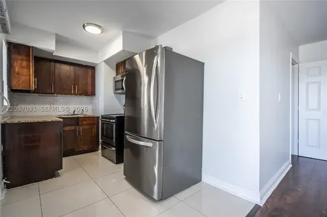 7931 East Drive North Bay Village FL 33141