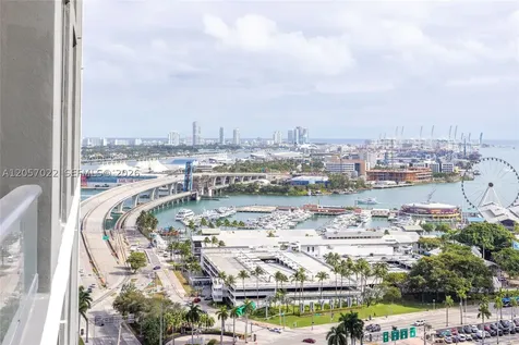 159 NE 6th Street Miami FL 33132