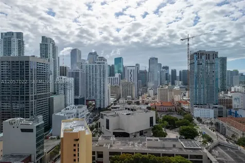 159 NE 6th Street Miami FL 33132