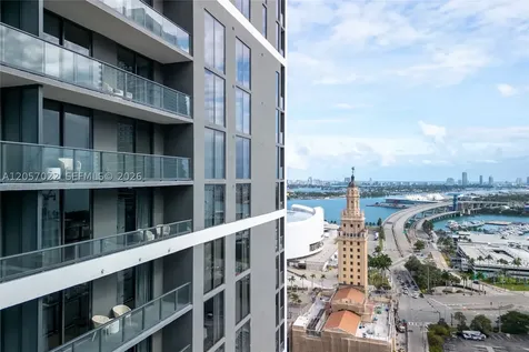 159 NE 6th Street Miami FL 33132