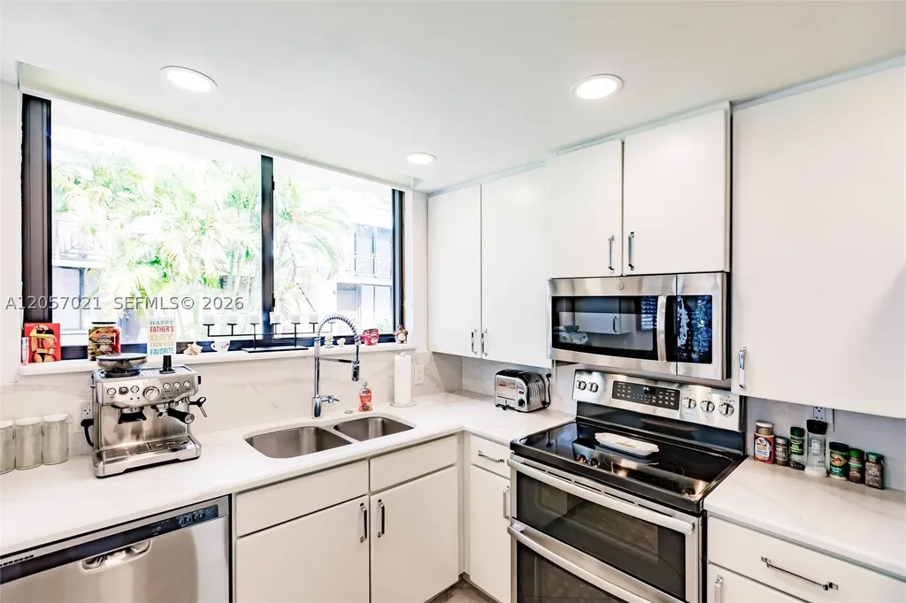 1586 S Ocean Lane Fort Lauderdale FL 33316