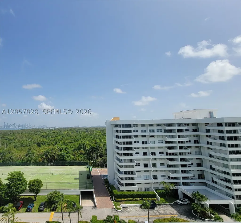 199 Ocean Lane Drive Key Biscayne FL 33149
