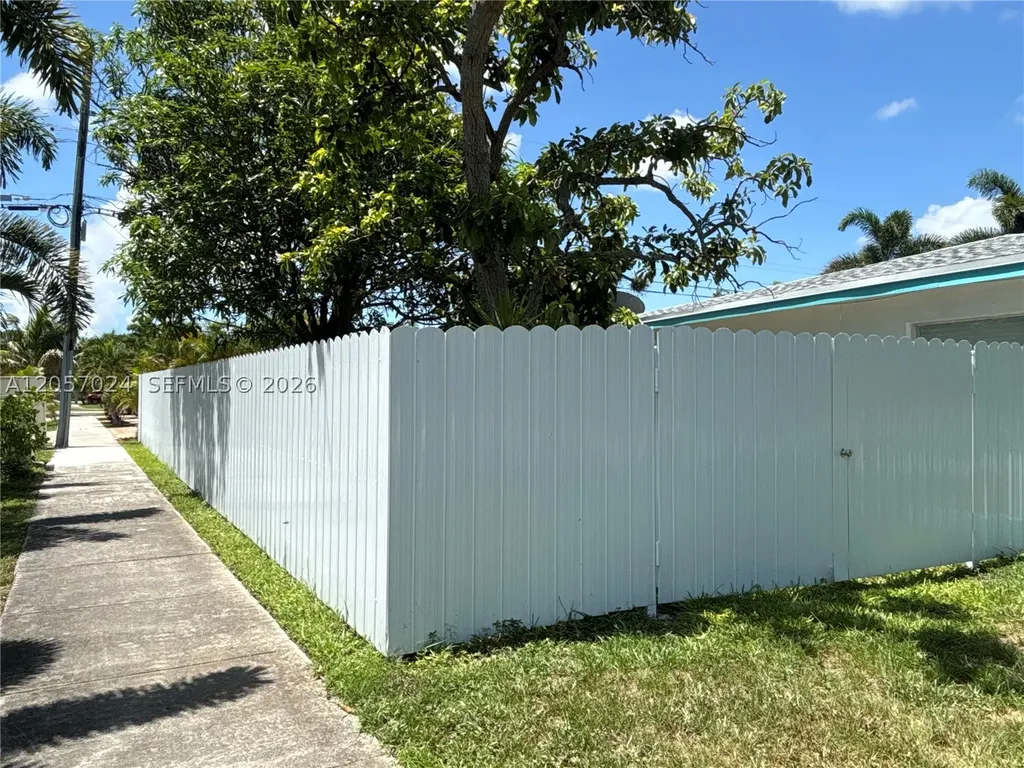 3410 SW 17th Street Fort Lauderdale FL 33312