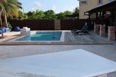 22761 SW 93rd Passage Cutler Bay FL 33190