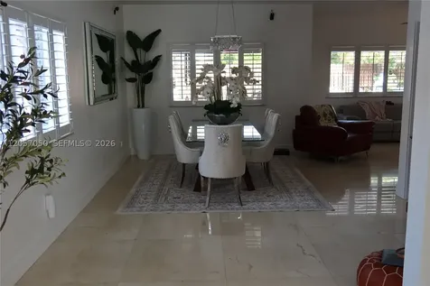 22761 SW 93rd Passage Cutler Bay FL 33190