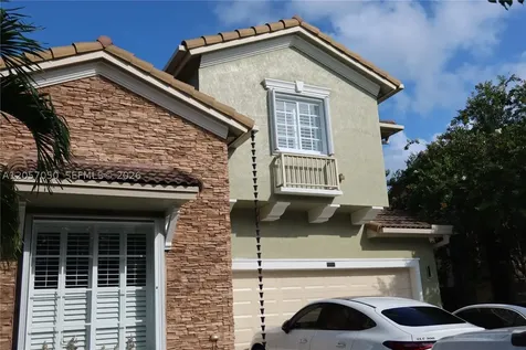 22761 SW 93rd Passage Cutler Bay FL 33190