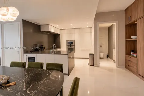 300 Biscayne Boulevard Way Miami FL 33131