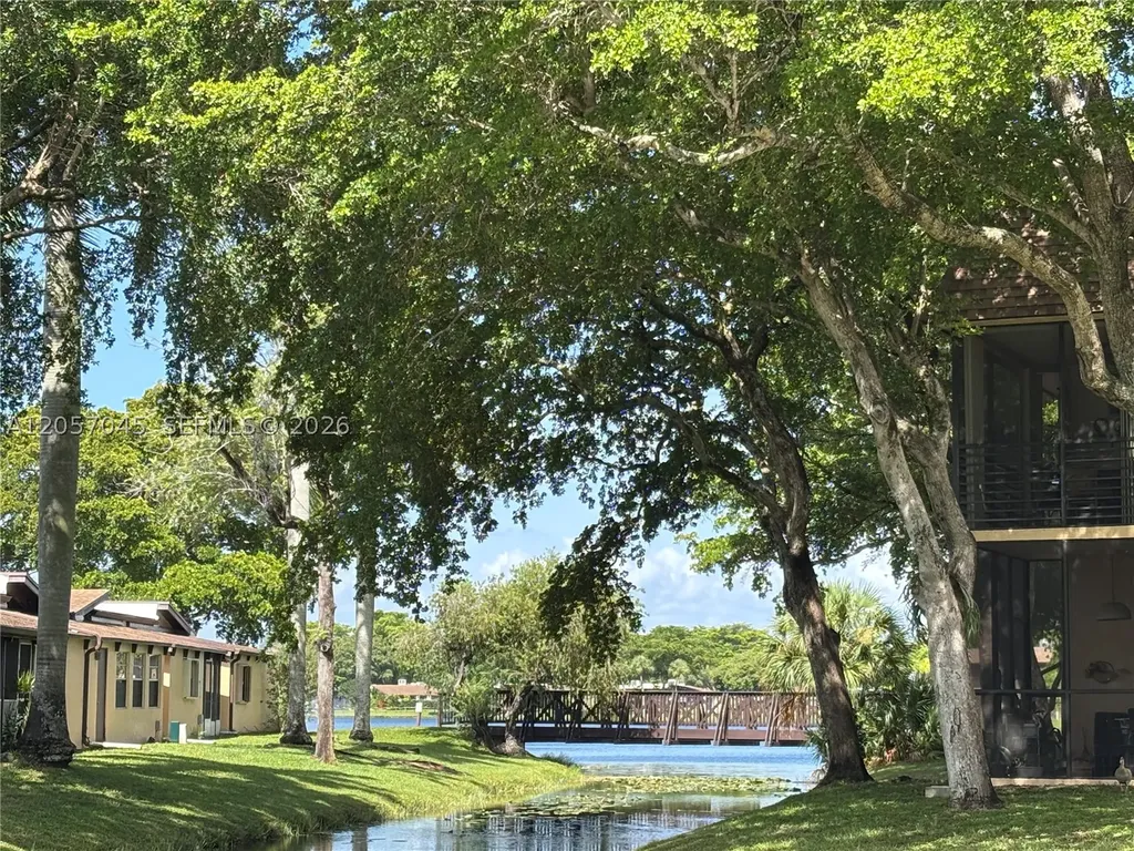 100 Ashbury Road Hollywood FL 33024